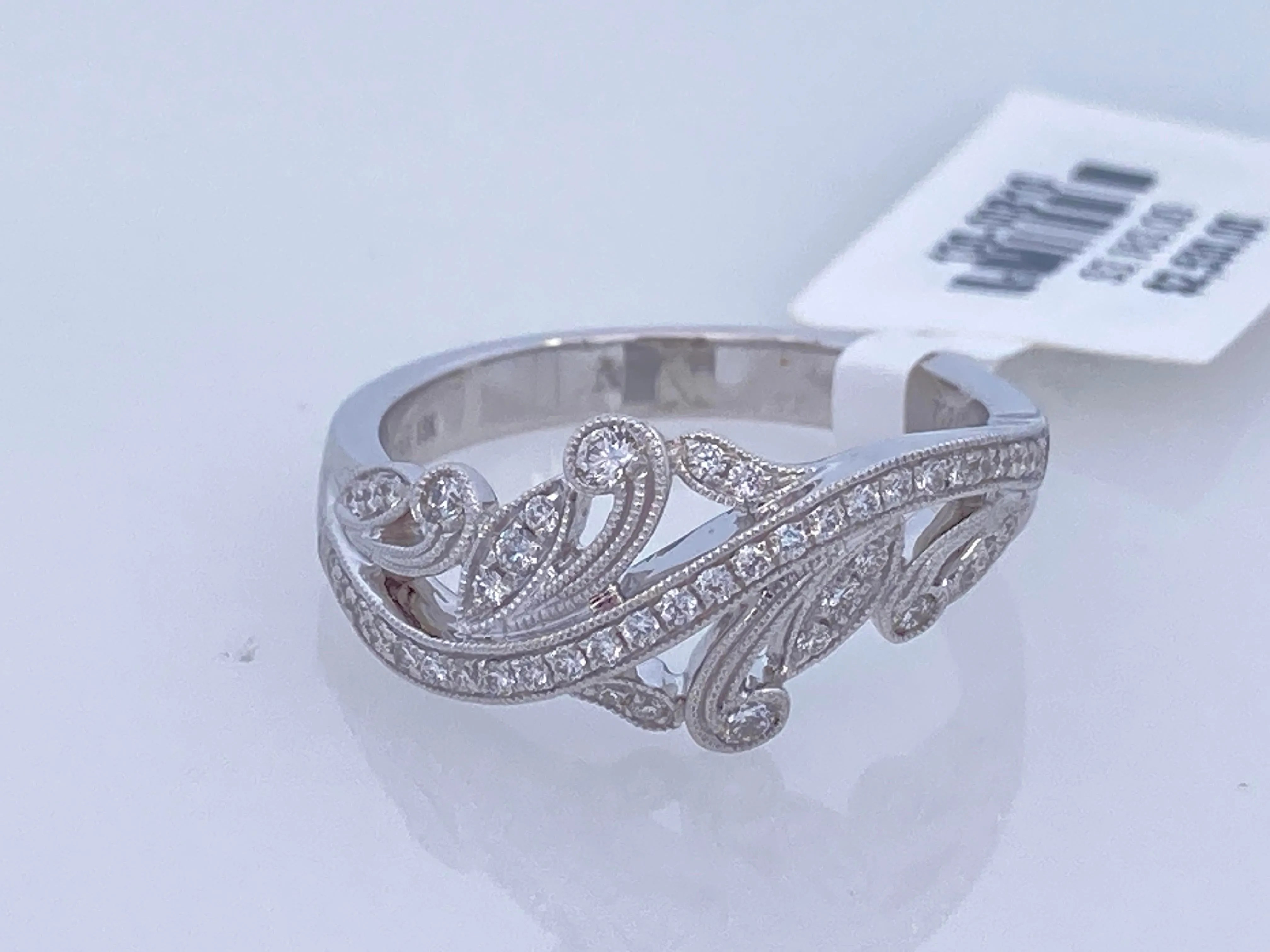 18K White Gold 0.27ct. Diamond Simon G. Fashion Ring