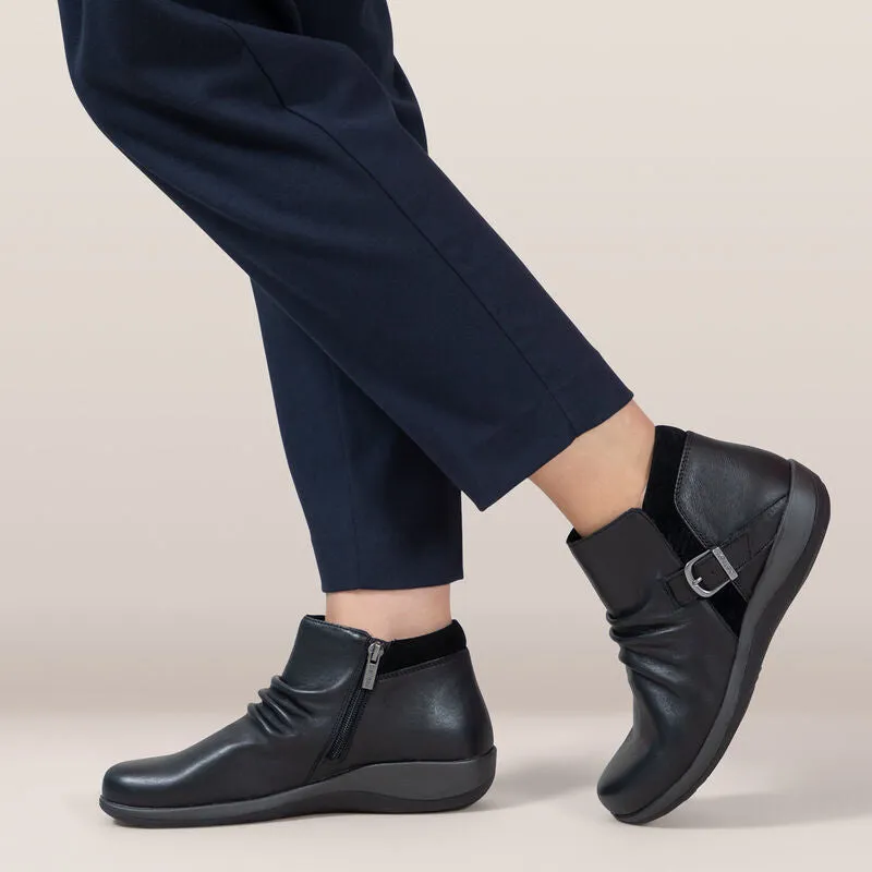 WOMEN'S AETREX LUNA ANKLE BOOT | BLACK